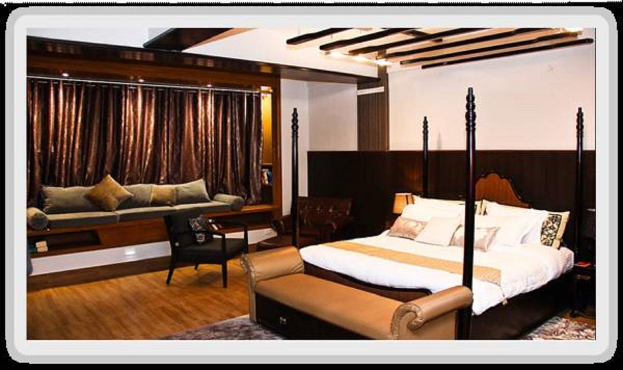 Отель De Oriental Grand Kohima Номер фото